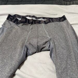 Under Armour Men's Gray Compression pants